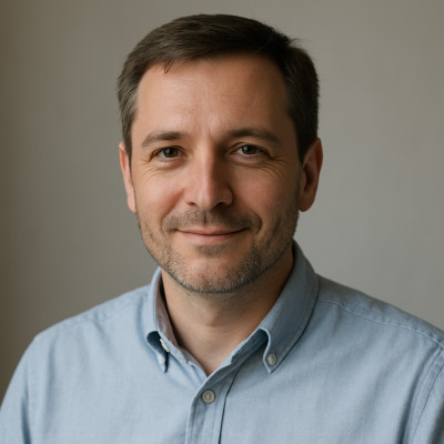 Tom R.
