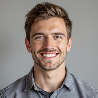 Niklas T.
